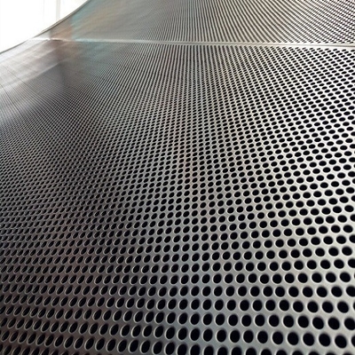 folha perfurada Mesh Round mergulhado quente/quadrado/Diamond Hole Shape do SOLDADO de 0.8mm