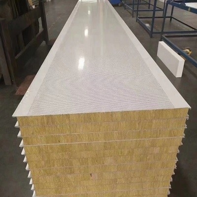 Bobina galvanizada laminada a quente de folha perfurada decorativa GI