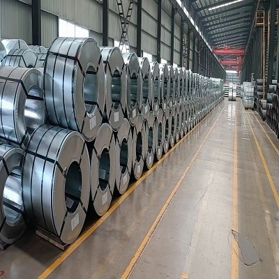 Z275 Prepainted o telhado de aço galvanizado do metal da bobina cobre materiais de construção