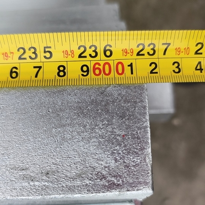 Ángulos e canais de aço galvanizado a quente revestimento de zinco 20-30uM