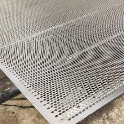 Folha de metal perfurada de aço inoxidável de 1 mm 304 316 para a indústria