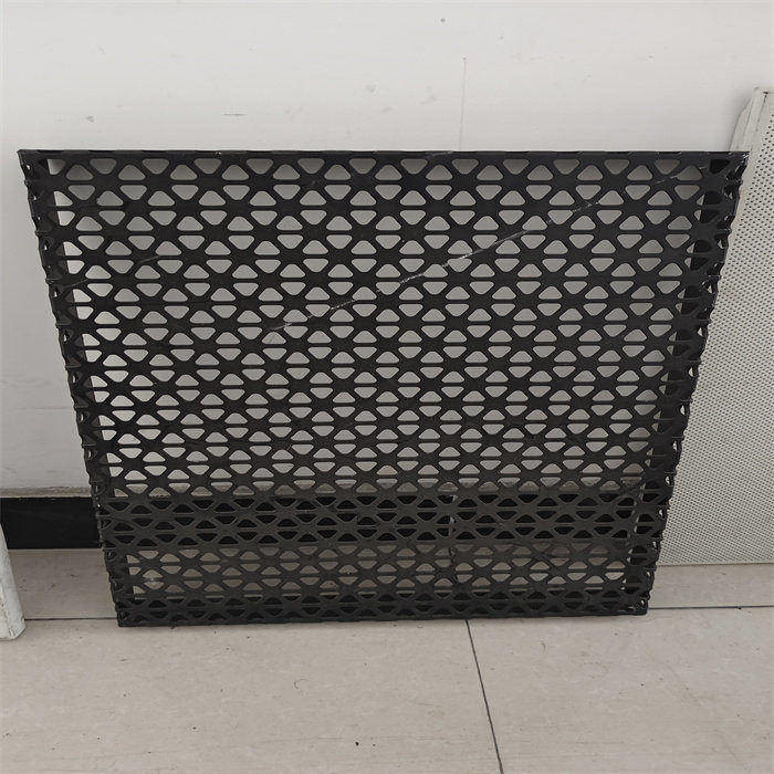 Chapa metálica perfurada do ferro galvanizado do furo triangular para a decoração