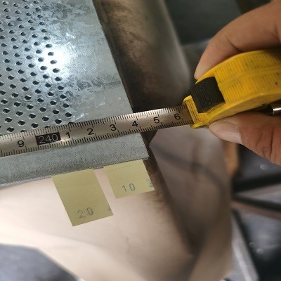 Folha de metal perfurada de alumínio revestida 10mm - 2500mm para a construção