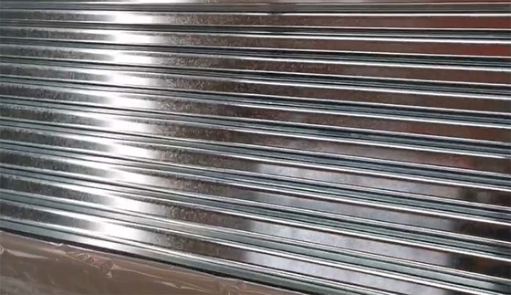 Dx51d GI Chapa de aço ondulado revestida de zinco Chapa de telhado ondulado galvanizado