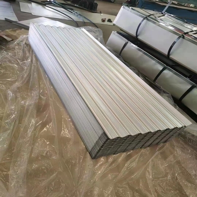 A cor de PPGI revestiu folha ondulada do telhado do metal galvanizada pressionando a telha